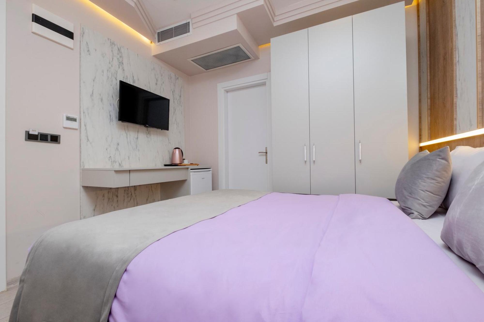 Lavender Airport Hotel Arnavutkoy Exterior foto